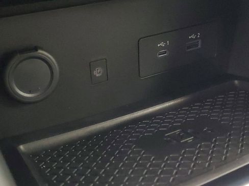 New 2025 Nissan Pathfinder SL image 24