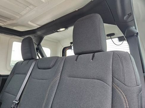 Used 2025 Jeep Wrangler Unlimited Sport AWD/4WD image 12