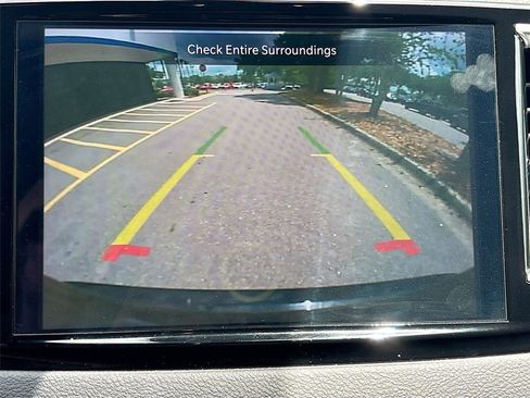 Used 2025 Chrysler Pacifica Select FWD image 13