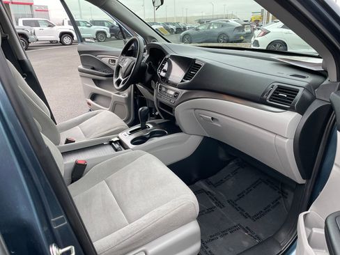 Used 2020 Honda Pilot EX image 16