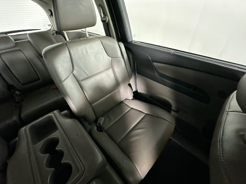 Used 2016 Honda Odyssey Touring Elite image 14
