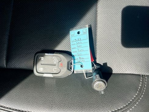 Used 2022 GMC Sierra 1500 SLT w/ SLT Premium Package image 32