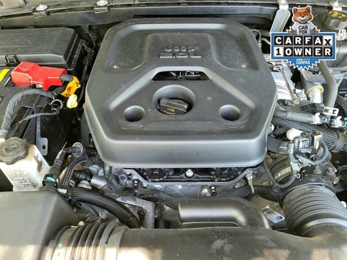 Used 2023 Jeep Wrangler Unlimited AWD/4WD image 24