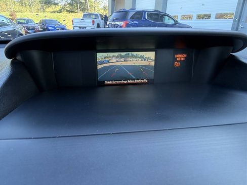 Used 2015 Subaru Forester 2.5i Premium w/ All-Weather Package AWD/4WD image 20