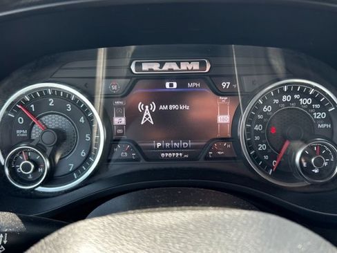 Used 2023 RAM 1500 Big Horn AWD/4WD image 35