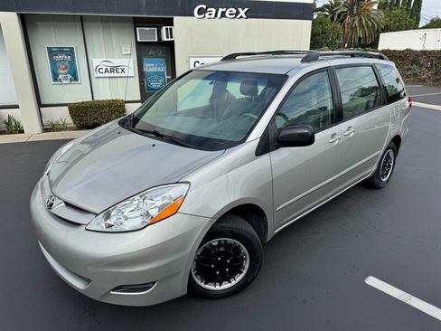 Used 2006 Toyota Sienna CE FWD image 2