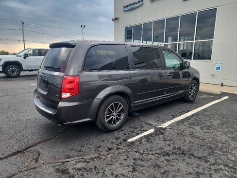 Used 2017 Dodge Grand Caravan GT FWD image 5