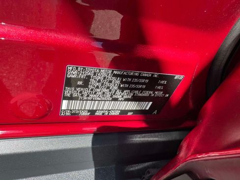 Certified 2022 Toyota RAV4 Limited AWD/4WD image 22