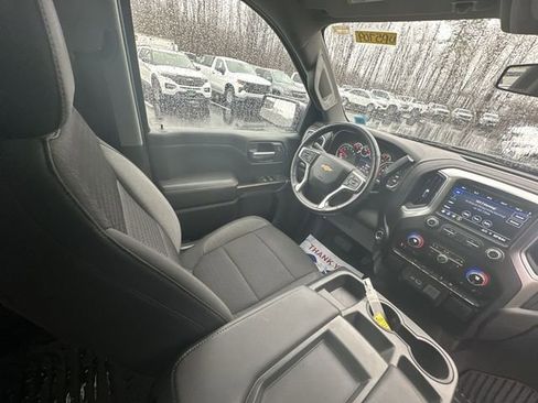 Used 2021 Chevrolet Silverado 1500 LT image 15