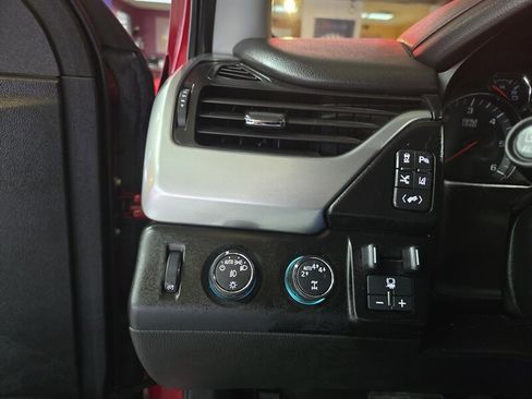 Used 2015 Chevrolet Suburban LTZ image 24