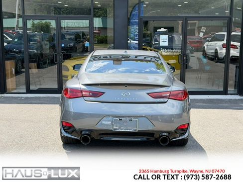 Used 2017 INFINITI Q60 Red Sport 400 AWD/4WD image 18