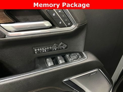 Used 2024 Chevrolet Silverado 1500 High Country w/ High Country Premium Package image 11