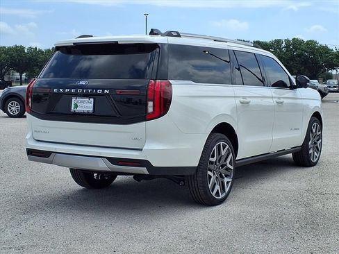 New 2026 Ford Expedition Max Platinum w/ Platinum Ultimate Package AWD/4WD image 4