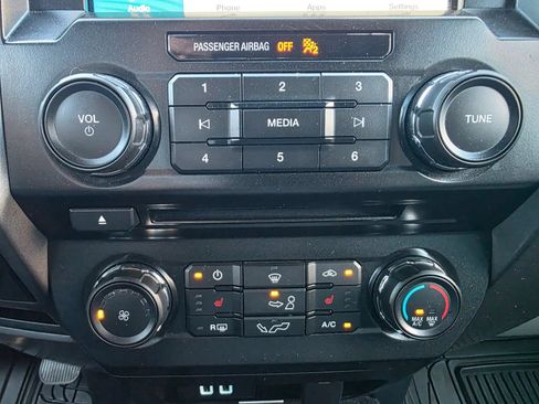 Used 2016 Ford F150 XLT w/ Equipment Group 302A Luxury AWD/4WD image 17