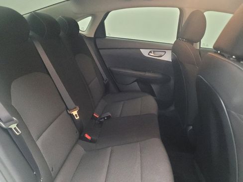 Used 2022 Kia Forte LXS image 19