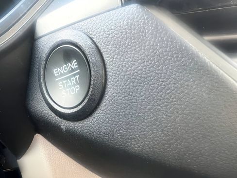 Used 2023 Ford Escape Active AWD/4WD image 17