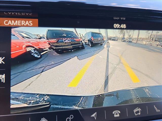 Used 2018 Land Rover Discovery HSE AWD/4WD image 14