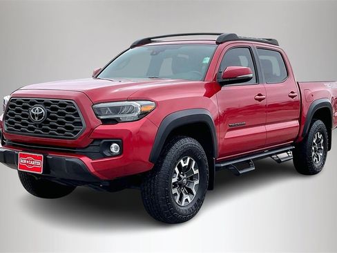 Used 2021 Toyota Tacoma TRD Off-Road w/ TRD Premium Off Road Package image 2