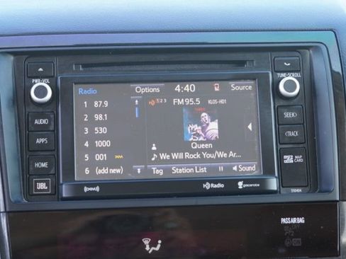 Used 2019 Toyota Sequoia Platinum w/ Carpet Mat Package (TMS) AWD/4WD image 29