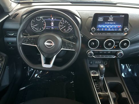 Used 2025 Nissan Sentra SV FWD image 13