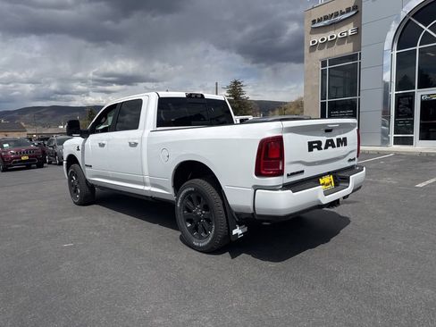 New 2026 RAM 2500 Laramie AWD/4WD image 7