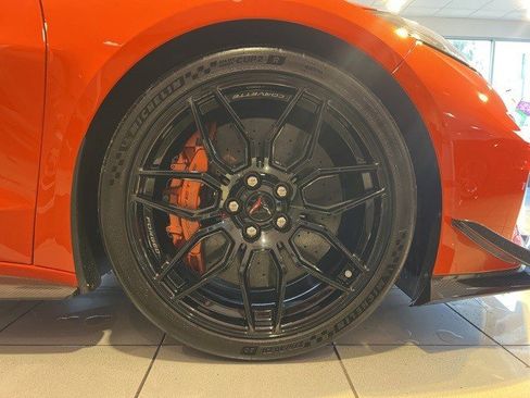 Certified 2025 Chevrolet Corvette Z06 w/ Z07 Performance Package image 2