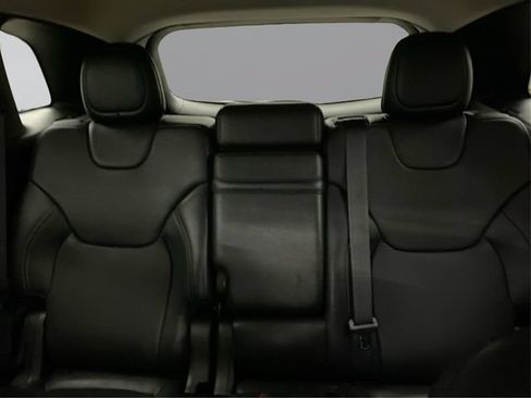 Used 2018 Jeep Cherokee Limited AWD/4WD image 20