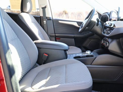 Certified 2022 Ford Escape SE w/ Convenience Package image 9