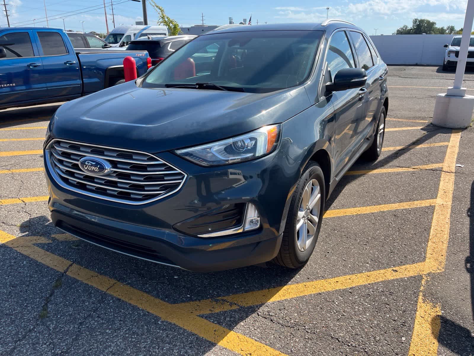 Used 2019 Ford Edge SEL w/ Equipment Group 201A AWD/4WD image 3