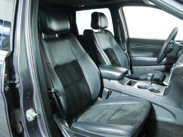 Used 2015 Jeep Grand Cherokee Altitude AWD/4WD image 13