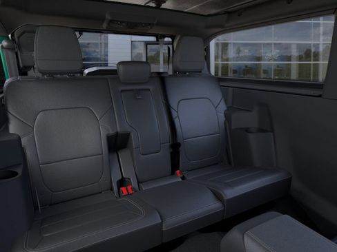 New 2025 Ford Bronco Badlands image 11