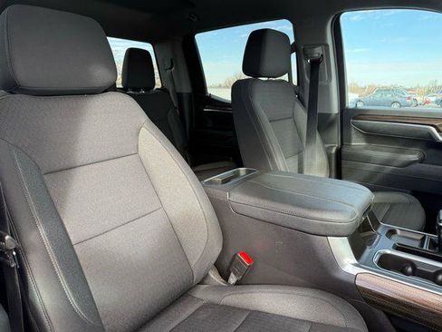 Used 2025 Chevrolet Silverado 1500 LT image 39