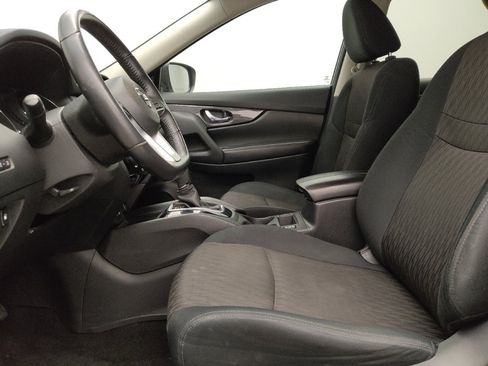 Used 2018 Nissan Rogue SV FWD image 17