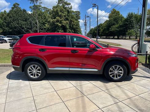 Used 2019 Hyundai Santa Fe SE AWD/4WD image 4