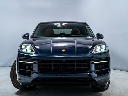 New 2026 Porsche Cayenne E-Hybrid Coupe image 10