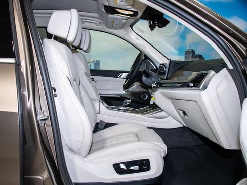 New 2026 BMW ALPINA XB7 image 21