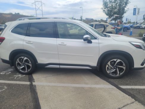 Used 2023 Subaru Forester Touring AWD/4WD image 7
