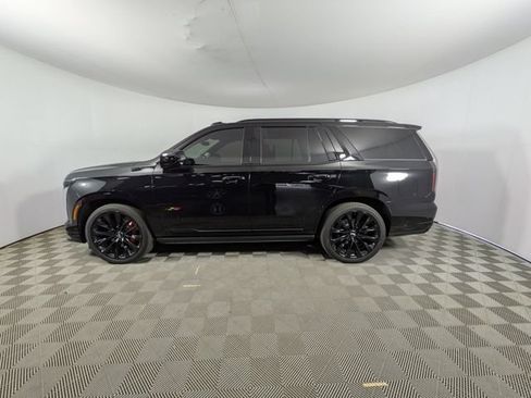 Certified 2025 Cadillac Escalade V w/ LPO, ONYX Package AWD/4WD image 24