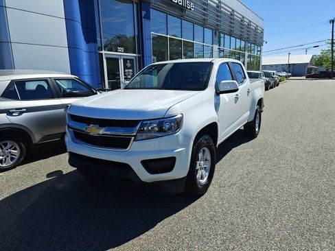 Used 2019 Chevrolet Colorado W/T w/ WT Convenience Package AWD/4WD image 3
