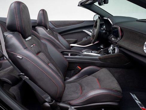 Used 2022 Chevrolet Camaro ZL1 RWD image 36