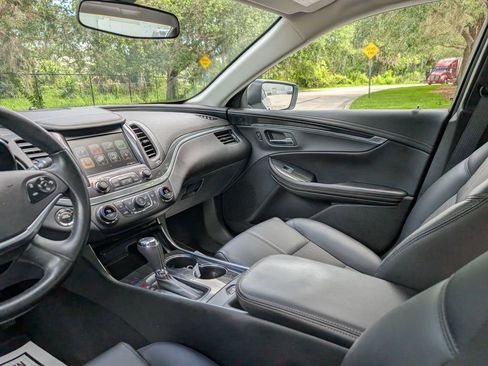 Used 2020 Chevrolet Impala LT FWD image 14