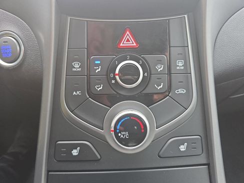 Used 2016 Hyundai Elantra Value Edition FWD image 16