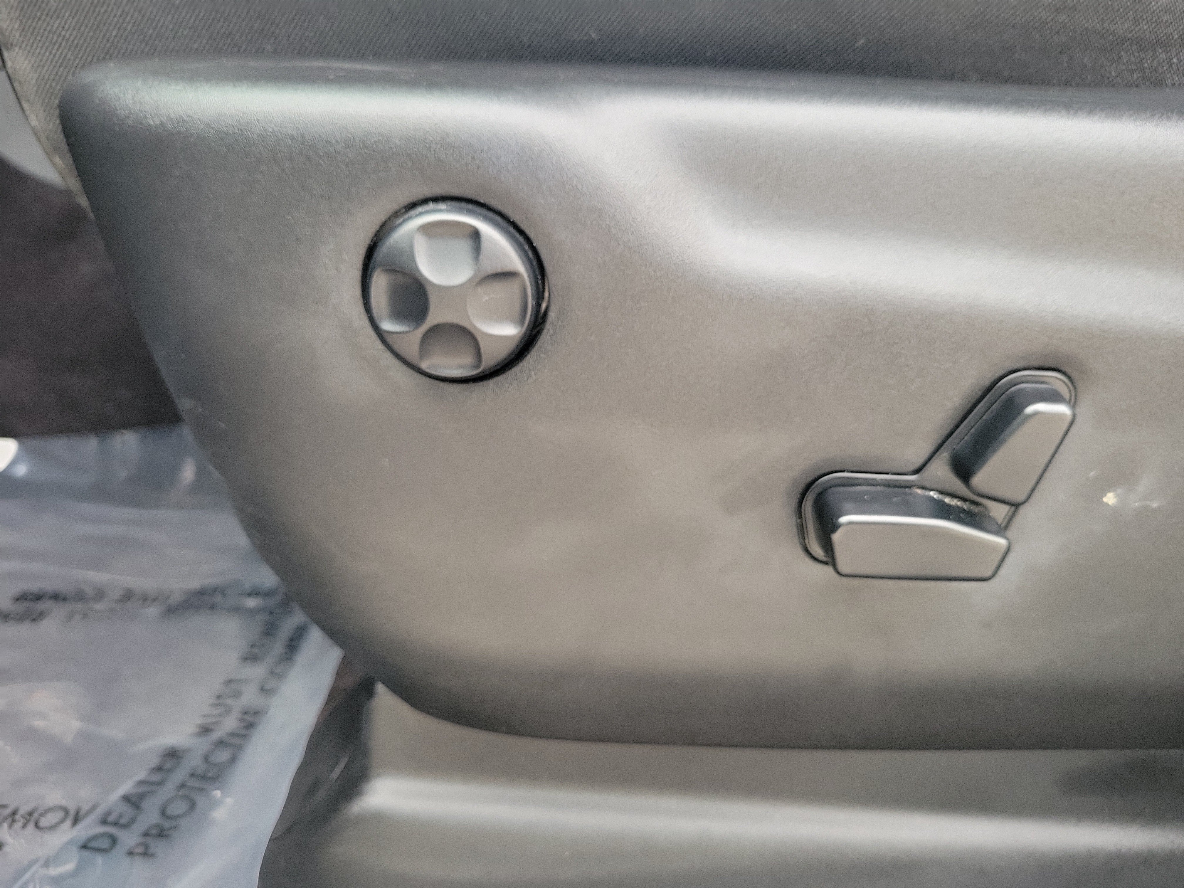 Used 2019 Jeep Grand Cherokee Altitude RWD image 12