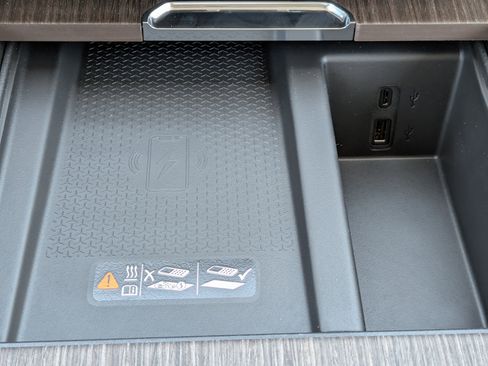 New 2026 GMC Acadia Denali image 29