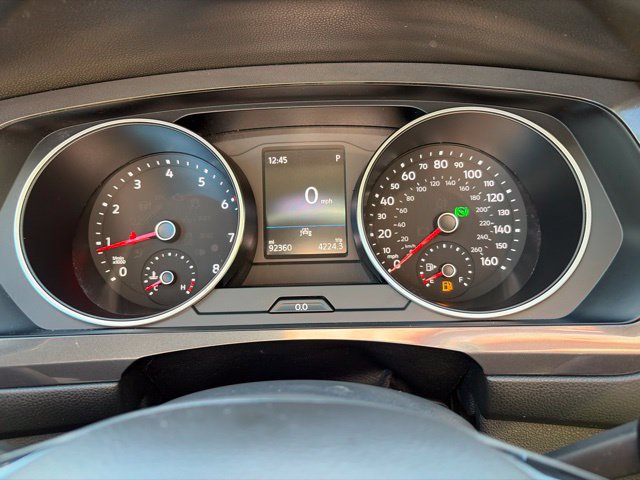 Used 2020 Volkswagen Tiguan SE w/ Panoramic Sunroof Package AWD/4WD image 26