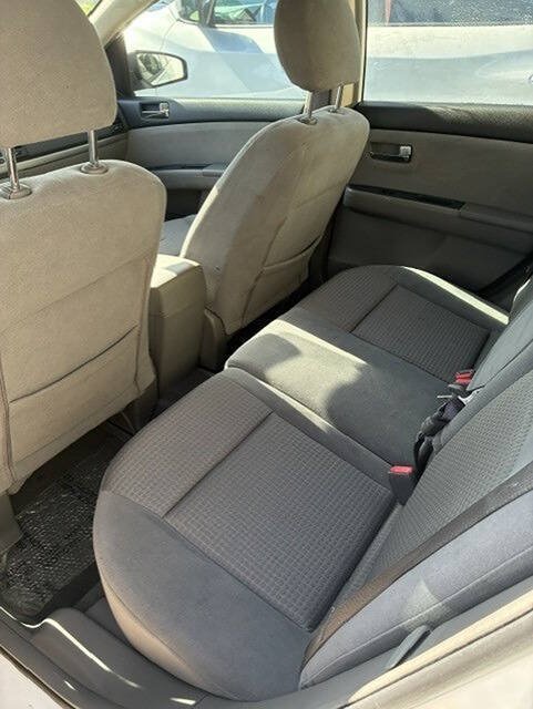 Used 2019 Nissan Sentra SR FWD image 12