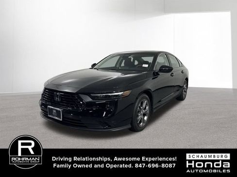Used 2023 Honda Accord EX image 2