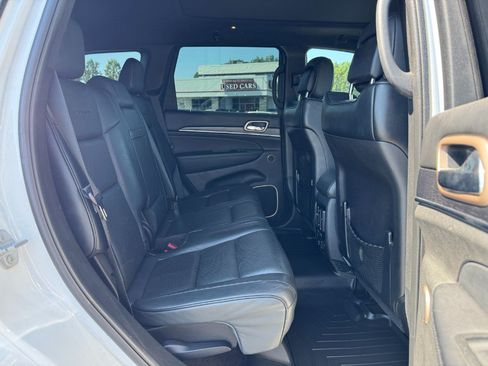 Used 2016 Jeep Grand Cherokee Summit AWD/4WD image 18