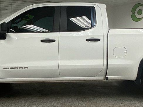 Used 2021 GMC Sierra 1500 2WD Double Cab w/ Convenience Package image 11
