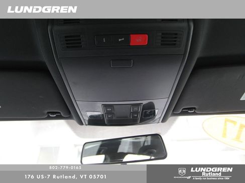 Used 2017 Volkswagen Golf 4-Door image 26